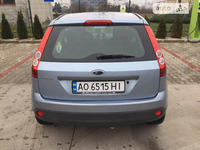 Синій Форд Фієста, об'ємом двигуна 1.3 л та пробігом 245 тис. км за 3500 $, фото 1 на Automoto.ua