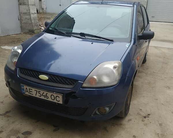 Синій Форд Фієста, об'ємом двигуна 1.39 л та пробігом 309 тис. км за 3500 $, фото 6 на Automoto.ua