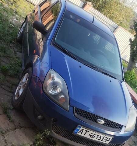 Синий Форд Фиеста, объемом двигателя 1.4 л и пробегом 226 тыс. км за 3600 $, фото 3 на Automoto.ua