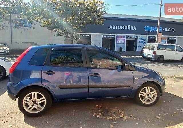 Форд Фиеста 2006 в Одессе на Automoto.ua Синий Форд Фиеста, объемом двигателя 1.39 л и пробегом 200 тыс. км за 3500 $, фото 10 на Automoto.ua