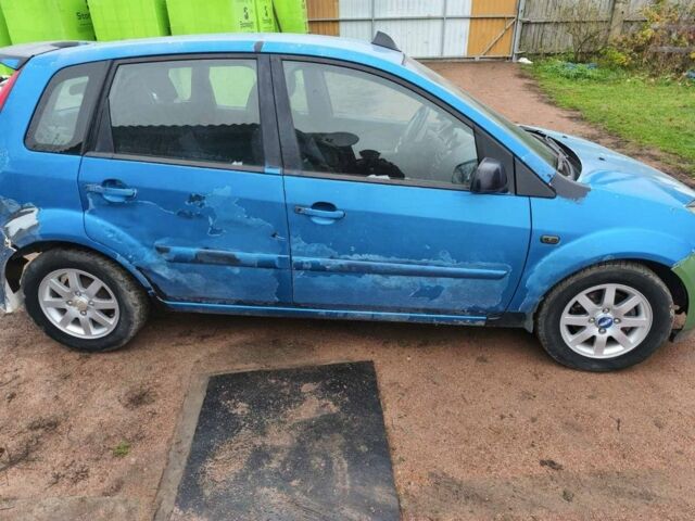 Синий Форд Фиеста, объемом двигателя 1.4 л и пробегом 3 тыс. км за 2100 $, фото 1 на Automoto.ua