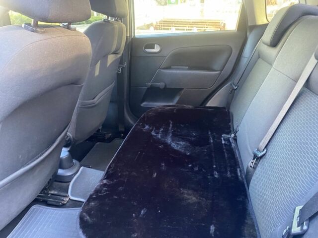 Форд Фиеста 2006 в Черноморске (Ильичевске) на Automoto.ua Синий Форд Фиеста, объемом двигателя 1.4 л и пробегом 156 тыс. км за 4500 $, фото 10 на Automoto.ua