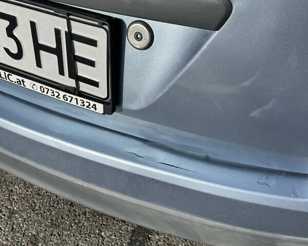 Синий Форд Фиеста, объемом двигателя 1.3 л и пробегом 170 тыс. км за 4300 $, фото 5 на Automoto.ua