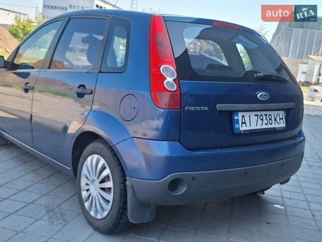 Синій Форд Фієста, об'ємом двигуна 1.4 л та пробігом 200 тис. км за 2899 $, фото 1 на Automoto.ua