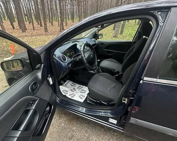 Синий Форд Фиеста, объемом двигателя 1.39 л и пробегом 252 тыс. км за 2900 $, фото 19 на Automoto.ua