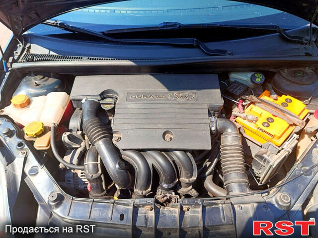 Синий Форд Фиеста, объемом двигателя 1.4 л и пробегом 194 тыс. км за 3500 $, фото 11 на Automoto.ua