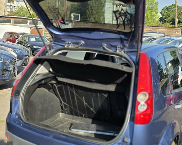 Синий Форд Фиеста, объемом двигателя 1.4 л и пробегом 224 тыс. км за 4500 $, фото 12 на Automoto.ua