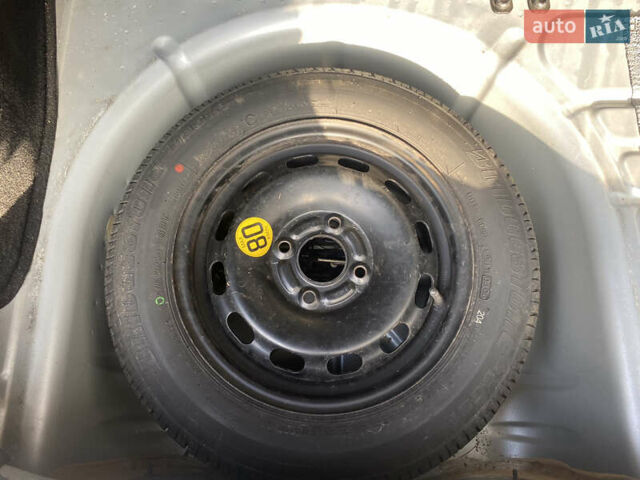 Синий Форд Фиеста, объемом двигателя 1.4 л и пробегом 156 тыс. км за 4000 $, фото 1 на Automoto.ua