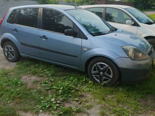 Синій Форд Фієста, об'ємом двигуна 1.4 л та пробігом 2 тис. км за 3600 $, фото 1 на Automoto.ua