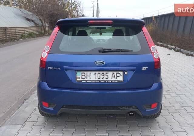 Синій Форд Фієста, об'ємом двигуна 2 л та пробігом 94 тис. км за 4400 $, фото 6 на Automoto.ua