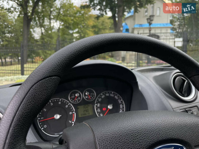 Синий Форд Фиеста, объемом двигателя 1.3 л и пробегом 39 тыс. км за 5800 $, фото 33 на Automoto.ua
