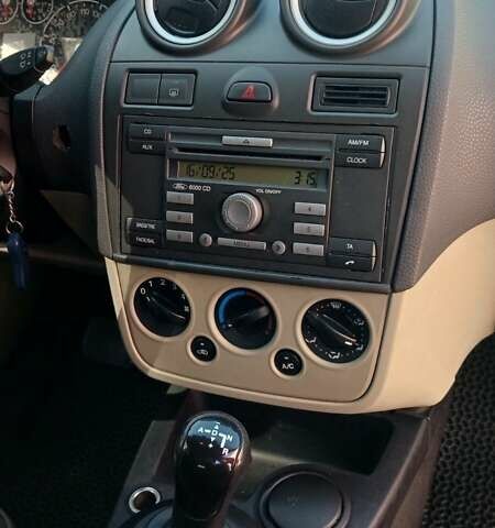 Форд Фиеста 2006 в Одессе на Automoto.ua Синий Форд Фиеста, объемом двигателя 1.39 л и пробегом 200 тыс. км за 3500 $, фото 6 на Automoto.ua