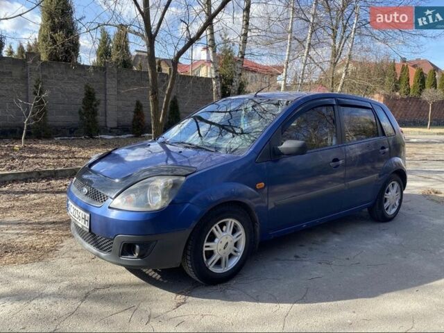 Синий Форд Фиеста, объемом двигателя 1.4 л и пробегом 200 тыс. км за 2950 $, фото 9 на Automoto.ua