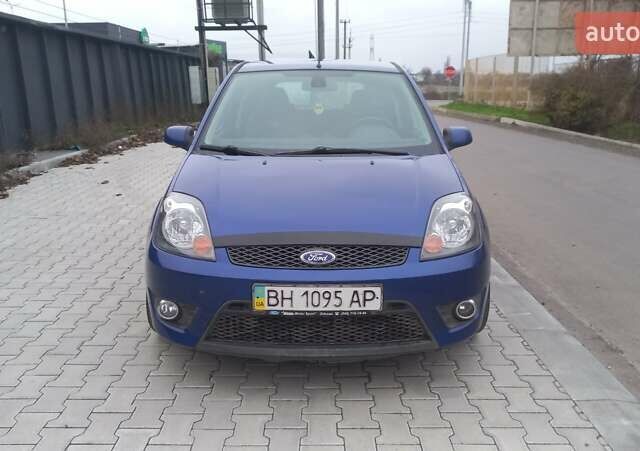 Синій Форд Фієста, об'ємом двигуна 2 л та пробігом 94 тис. км за 4400 $, фото 9 на Automoto.ua