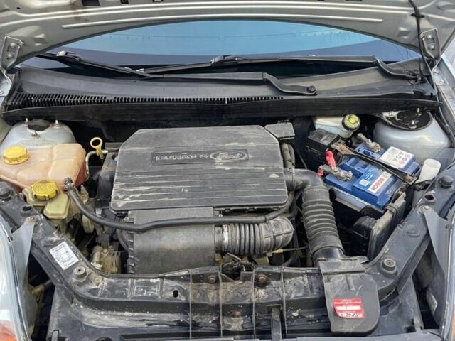 Синій Форд Фієста, об'ємом двигуна 1.3 л та пробігом 150 тис. км за 3200 $, фото 19 на Automoto.ua