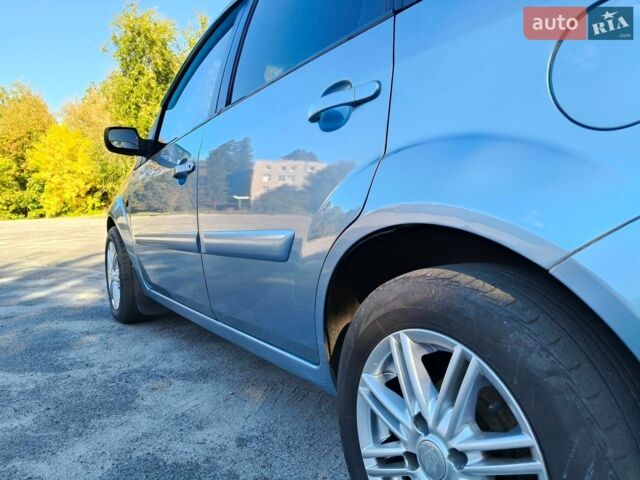 Синій Форд Фієста, об'ємом двигуна 1.25 л та пробігом 185 тис. км за 3800 $, фото 7 на Automoto.ua