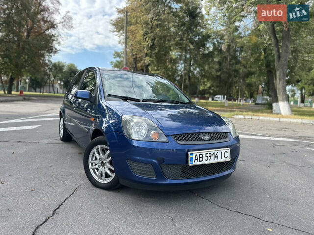 Синій Форд Фієста, об'ємом двигуна 1.4 л та пробігом 226 тис. км за 4299 $, фото 15 на Automoto.ua