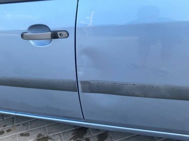 Синій Форд Фієста, об'ємом двигуна 1.2 л та пробігом 153 тис. км за 3500 $, фото 3 на Automoto.ua