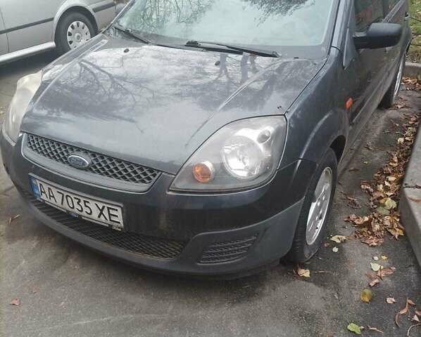 Синий Форд Фиеста, объемом двигателя 1.4 л и пробегом 139 тыс. км за 4300 $, фото 1 на Automoto.ua