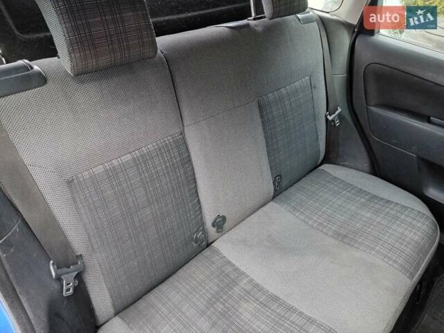 Синій Форд Фієста, об'ємом двигуна 1.3 л та пробігом 300 тис. км за 2850 $, фото 10 на Automoto.ua