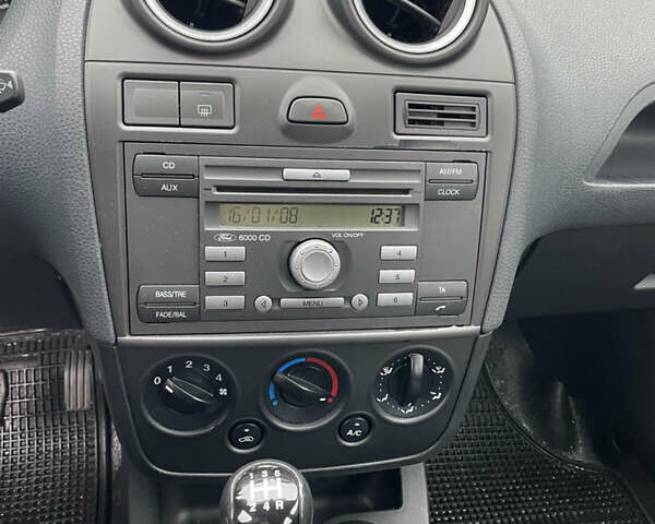 Форд Фиеста 2007 в Киеве на Automoto.ua Синий Форд Фиеста, объемом двигателя 1.24 л и пробегом 208 тыс. км за 4150 $, фото 5 на Automoto.ua