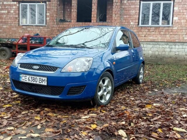 Синий Форд Фиеста, объемом двигателя 1.4 л и пробегом 247 тыс. км за 3950 $, фото 1 на Automoto.ua