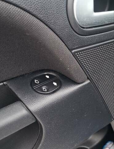 Синий Форд Фиеста, объемом двигателя 1.6 л и пробегом 158 тыс. км за 4799 $, фото 19 на Automoto.ua