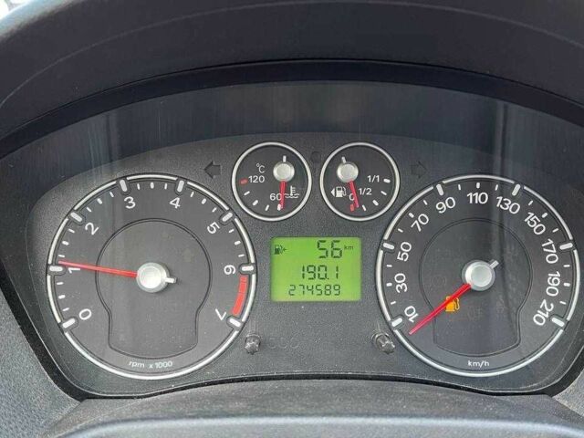 Синий Форд Фиеста, объемом двигателя 1.4 л и пробегом 277 тыс. км за 3600 $, фото 12 на Automoto.ua