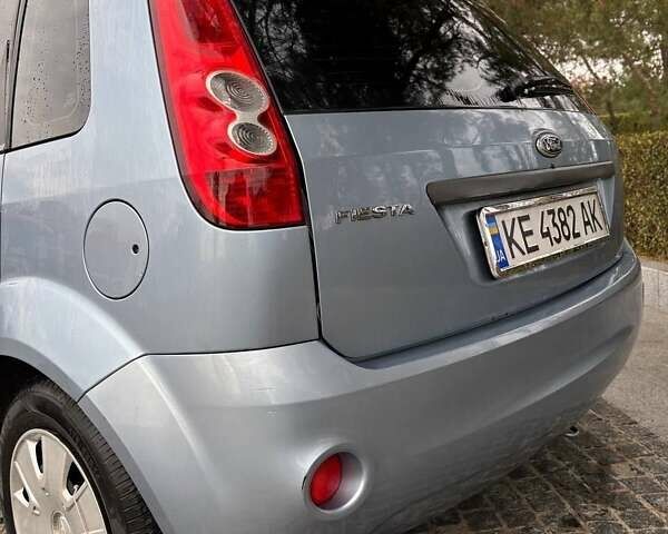 Синій Форд Фієста, об'ємом двигуна 1.4 л та пробігом 301 тис. км за 3700 $, фото 6 на Automoto.ua
