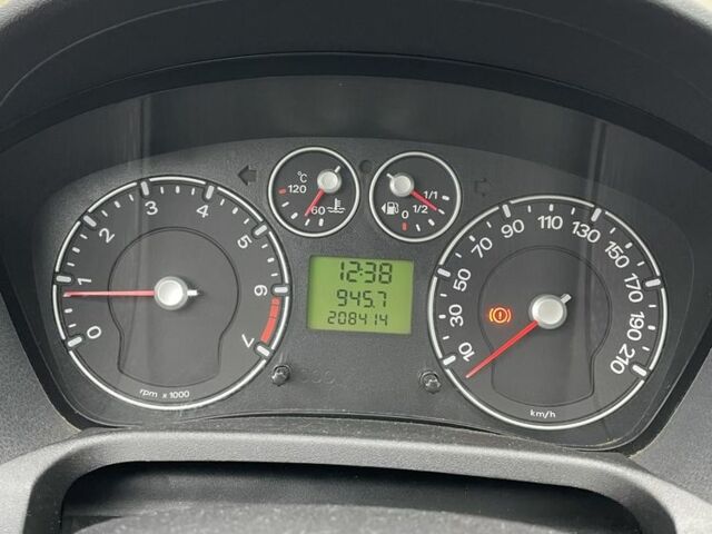 Синій Форд Фієста, об'ємом двигуна 1.2 л та пробігом 208 тис. км за 4162 $, фото 6 на Automoto.ua