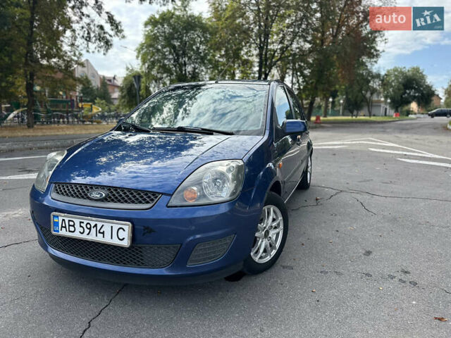 Синій Форд Фієста, об'ємом двигуна 1.4 л та пробігом 226 тис. км за 4299 $, фото 3 на Automoto.ua
