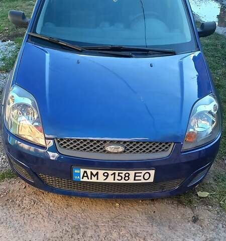 Синій Форд Фієста, об'ємом двигуна 1.24 л та пробігом 255 тис. км за 3600 $, фото 1 на Automoto.ua