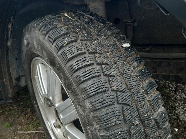 Синій Форд Фієста, об'ємом двигуна 1.3 л та пробігом 102 тис. км за 3400 $, фото 11 на Automoto.ua