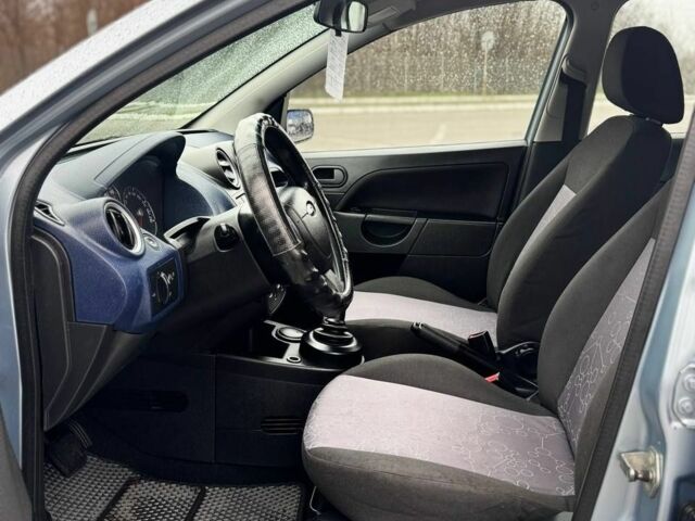 Синій Форд Фієста, об'ємом двигуна 0 л та пробігом 178 тис. км за 4500 $, фото 6 на Automoto.ua