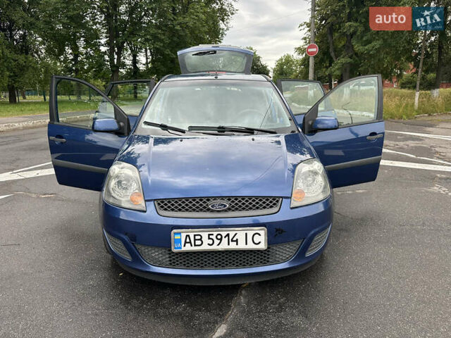 Синий Форд Фиеста, объемом двигателя 1.3 л и пробегом 226 тыс. км за 4299 $, фото 9 на Automoto.ua