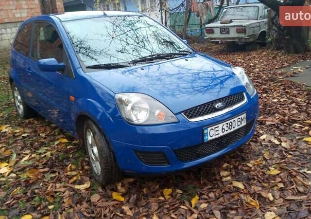 Синий Форд Фиеста, объемом двигателя 1.4 л и пробегом 247 тыс. км за 3950 $, фото 5 на Automoto.ua