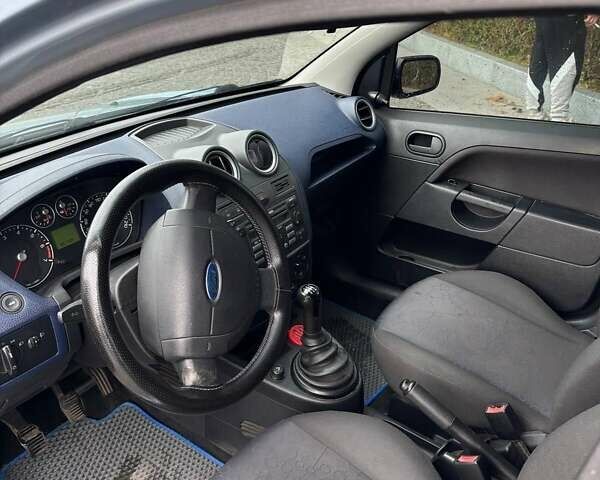 Синій Форд Фієста, об'ємом двигуна 1.4 л та пробігом 301 тис. км за 3700 $, фото 18 на Automoto.ua