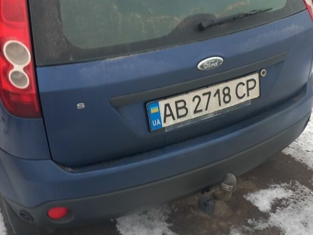 Синий Форд Фиеста, объемом двигателя 1.3 л и пробегом 340 тыс. км за 2852 $, фото 2 на Automoto.ua