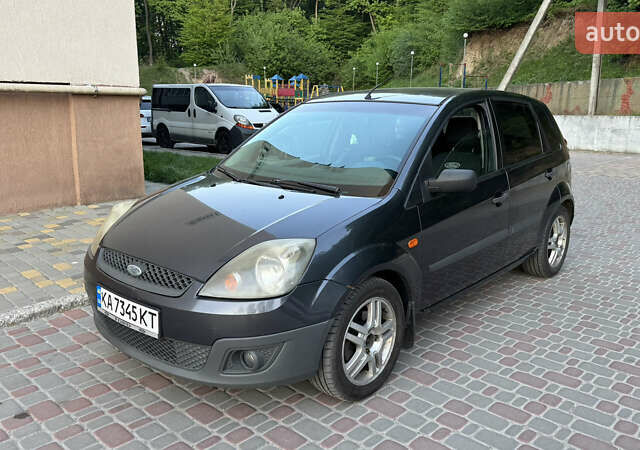 Синий Форд Фиеста, объемом двигателя 1.39 л и пробегом 215 тыс. км за 4200 $, фото 8 на Automoto.ua