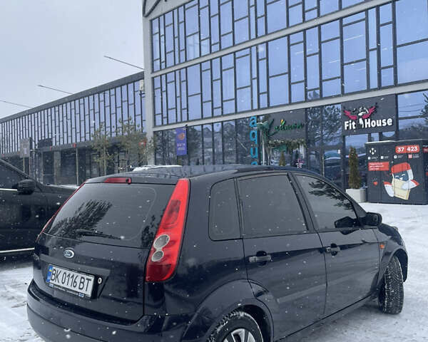 Синій Форд Фієста, об'ємом двигуна 1.24 л та пробігом 269 тис. км за 2999 $, фото 4 на Automoto.ua