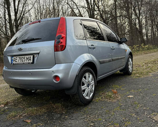 Синий Форд Фиеста, объемом двигателя 1.4 л и пробегом 155 тыс. км за 4800 $, фото 12 на Automoto.ua