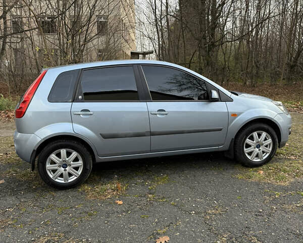 Синий Форд Фиеста, объемом двигателя 1.4 л и пробегом 155 тыс. км за 4800 $, фото 5 на Automoto.ua