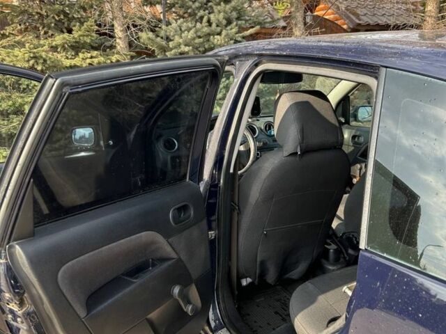 Синій Форд Фієста, об'ємом двигуна 1.2 л та пробігом 182 тис. км за 3800 $, фото 11 на Automoto.ua