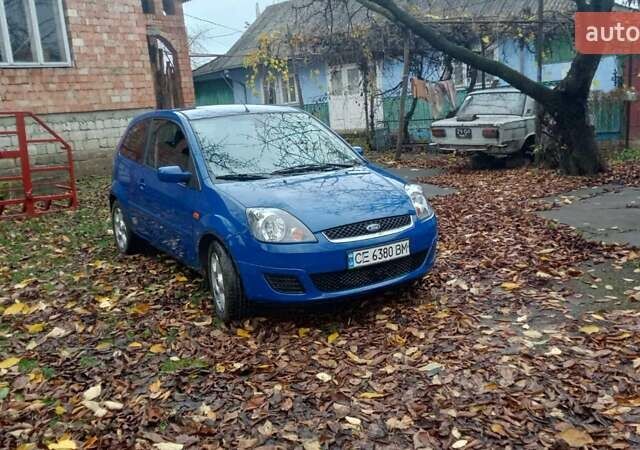 Синий Форд Фиеста, объемом двигателя 1.4 л и пробегом 247 тыс. км за 3950 $, фото 4 на Automoto.ua