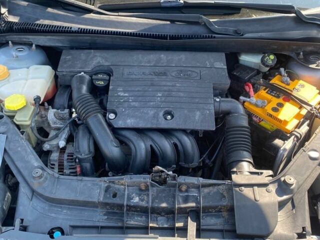 Синій Форд Фієста, об'ємом двигуна 1.2 л та пробігом 153 тис. км за 3500 $, фото 2 на Automoto.ua