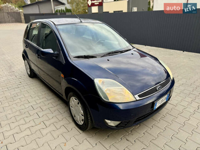 Синій Форд Фієста, об'ємом двигуна 1.6 л та пробігом 150 тис. км за 2100 $, фото 9 на Automoto.ua