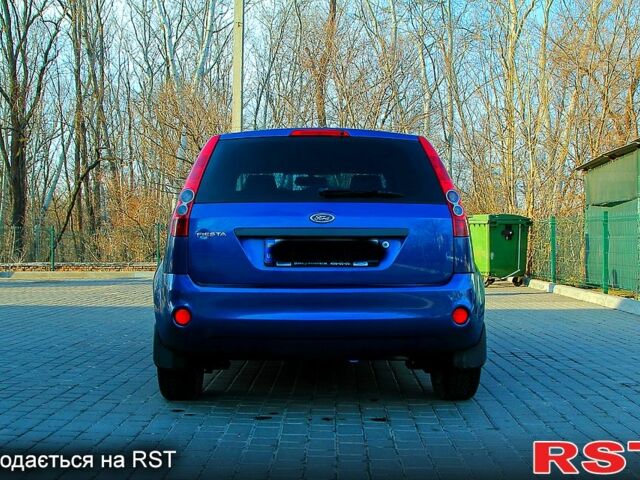 Синий Форд Фиеста, объемом двигателя 14 л и пробегом 191 тыс. км за 3800 $, фото 4 на Automoto.ua