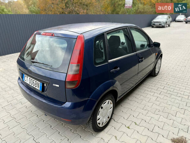 Синий Форд Фиеста, объемом двигателя 1.6 л и пробегом 150 тыс. км за 2100 $, фото 10 на Automoto.ua
