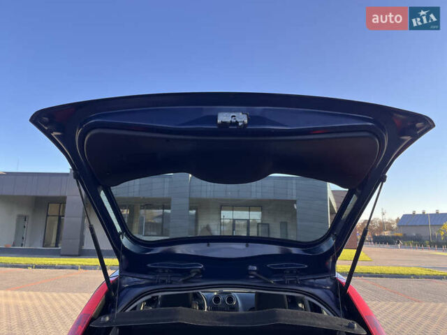 Синій Форд Фієста, об'ємом двигуна 1.3 л та пробігом 258 тис. км за 4300 $, фото 25 на Automoto.ua