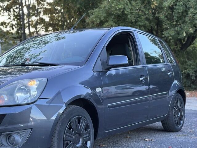 Синій Форд Фієста, об'ємом двигуна 1.4 л та пробігом 350 тис. км за 2499 $, фото 5 на Automoto.ua